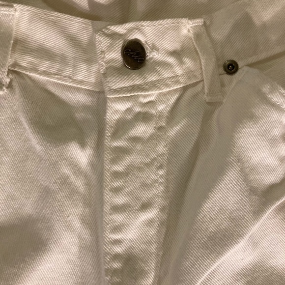 Vintage Chic jean shorts - Picture 3 of 14